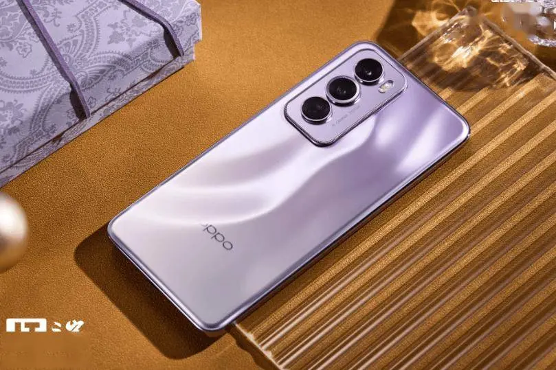 消息称 OPPO Reno 12 实况照片功能媲美苹果 iPhone，即将官宣