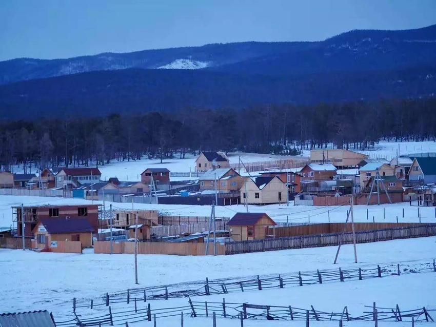 哈尔滨冰雪大世界，名媛们排队几年都要住的奢华冰屋到底有多好？