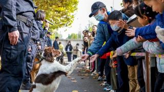 北京市公安局“平安有我 警营行”活动走进警犬基地