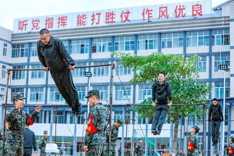 武警广西总队防城港支队举行军事体育运动会