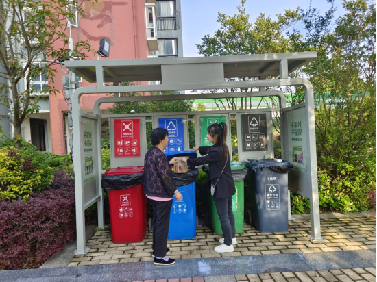 善作“婆婆嘴” 常念“文明经” ！花溪区金农社区干部争当垃圾分类宣传员