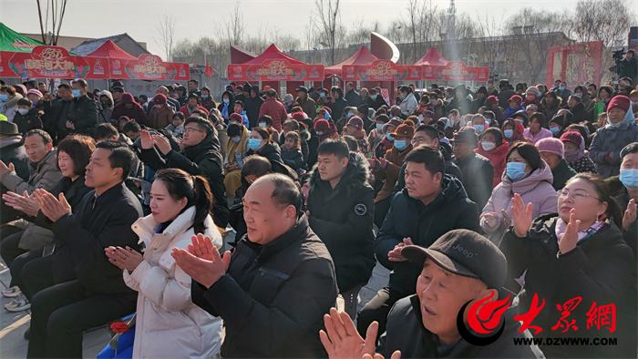 定陶区“黄河大集”冬季启动仪式暨全民健身广场舞大赛开幕式举行