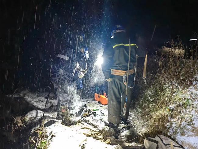 龙岩：多举措应对低温雨雪天气 确保供电线路安全可靠运行