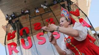 俄罗斯舞蹈环舞于圣诞节前夕在委内瑞拉首都上演