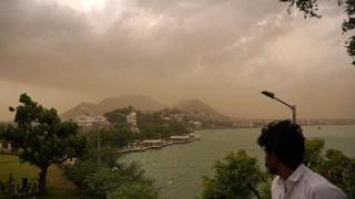 印度阿杰梅尔：沙尘来袭