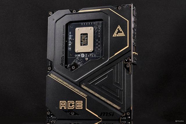 微星MEG Z890 ACE战神主板开箱