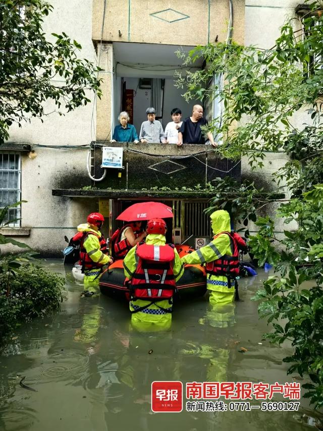 暴雨夜袭广西多地多地突降大暴雨