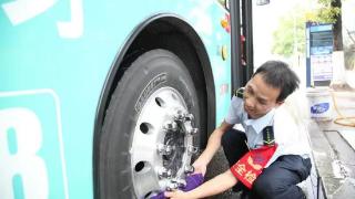 配备50辆公交车参与疏运 重庆公交助力2023乐堡WHY NOT音乐节