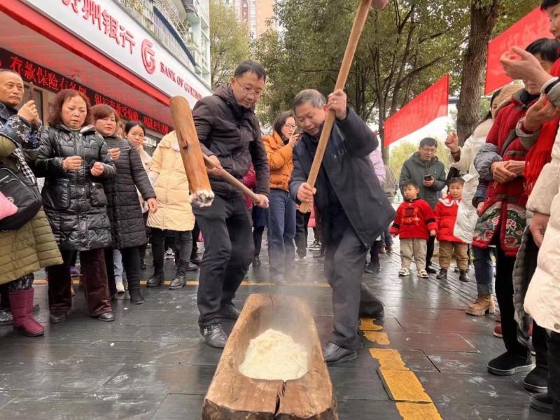 打年糕、送春联，贵州银行陪您过大年