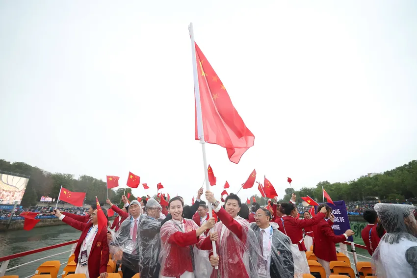 【奥运之星】冯雨：冲击花游首金 水中芭蕾要在巴黎绽放