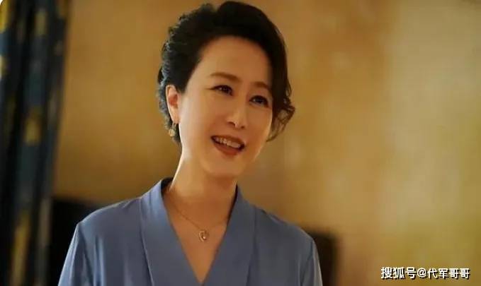 她30岁走红，低调嫁给乒乓王子，如今出演《玫瑰的故事》