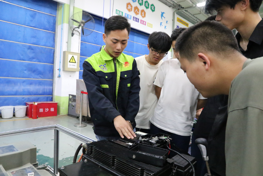 技能成就梦想，济宁市技师学院青年教师朱绍博的“逆袭之路”