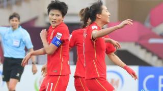 中国女足队员今日训练重现笑容 海地记者前来“探查”