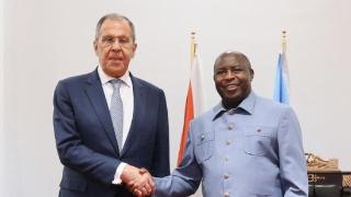 拉夫罗夫外长向布隆迪总统转达普京总统的问候