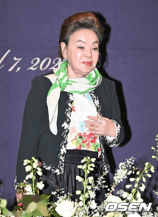 韩国“演艺妈妈”金秀美去世，刘在石、申贤俊等众多明星前往吊唁