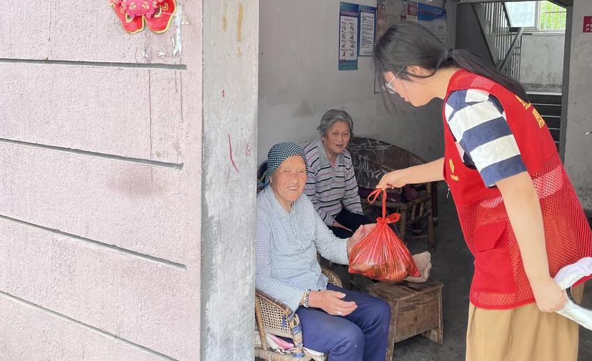 苏州园区联丰社区：浓情粽飘香，端午享安康