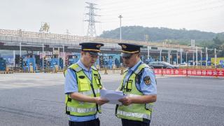 中秋国庆假期首日，江苏主要交通安全形势平稳