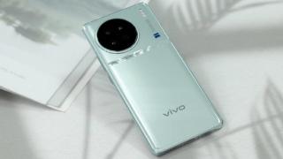 全新质感色彩加持，vivo X90s刷新你的移动影像体验