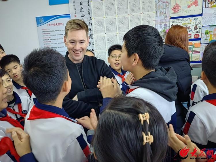 走近彩虹之国，了解美丽南非——青岛桦川路小学国际理解教育周活动