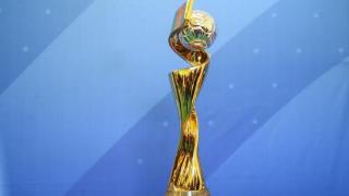 女足世界杯奖杯将在32个参赛国巡回展出