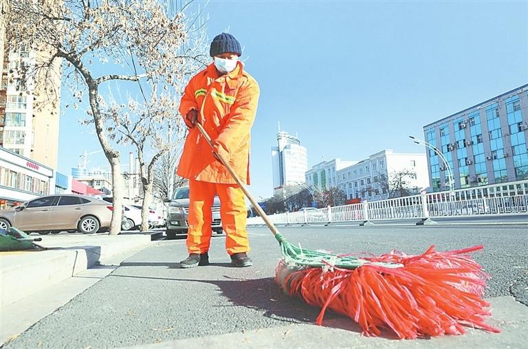 新春坚守岗位  守护万家团圆