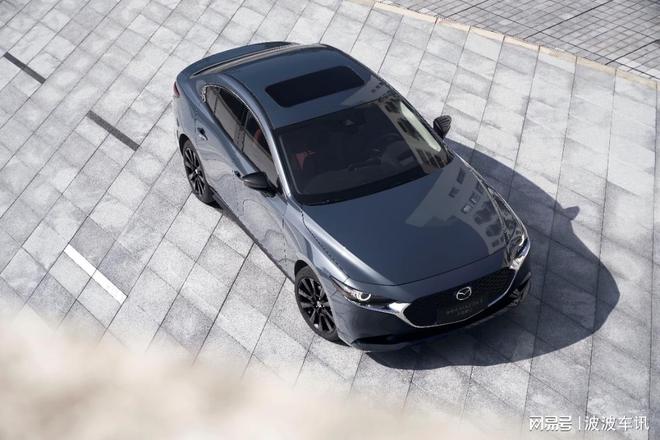 10万级别的轿车mazda3昂克赛拉，颜值实力很强