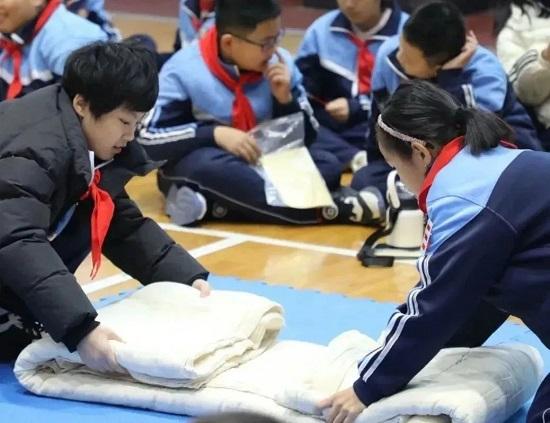 临沂滨河实验学校开展五年级实践基地研学活动