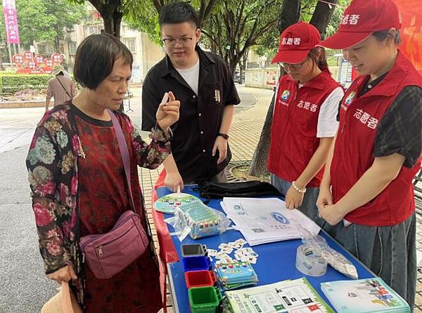 南宁建康环保公司联合开展生活垃圾分类志愿活动