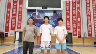 34岁年龄跨度 不变的篮球热爱在青川三人“坝坝篮球”赛场绽放