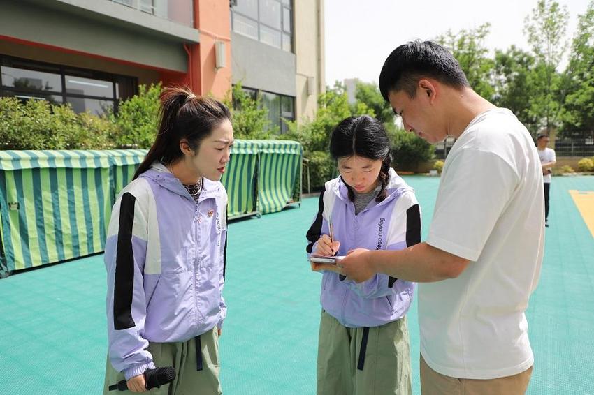 临“震” 不乱 安全“童”行——济南历下三幼嵘汇园开展防震演练活动