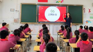 郑州高新区外国语小学举行2022-2023学年下期散学典礼