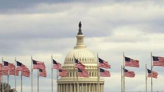 美国参议院通过为期一周的联邦预算