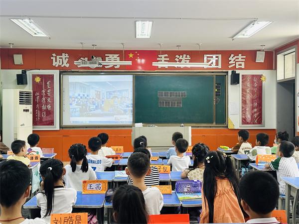 郑州市管城区五里堡小学：与文明牵手 和礼仪同行