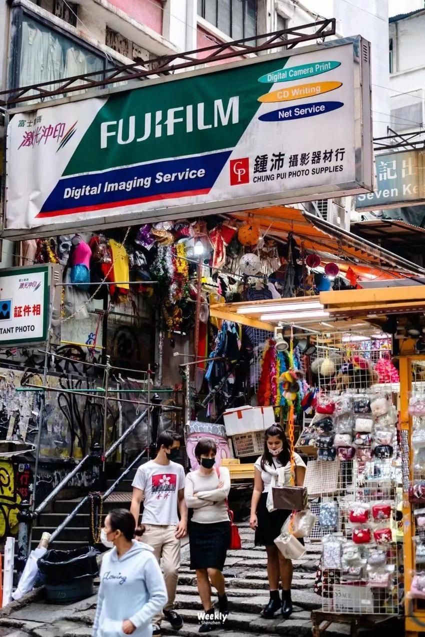 赚不到钱的香港代购，开始给香港人买深圳奶茶