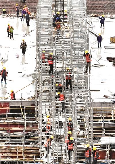 新能源汽车项目建设提速