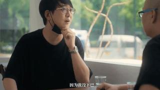 黑口罩是杨奇本体吗？杨奇：为了修脸型 因为我没下巴