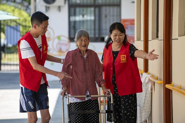 无儿无女在家离世都没人知道，不只是孤独，陪伴也很重要，怎么办