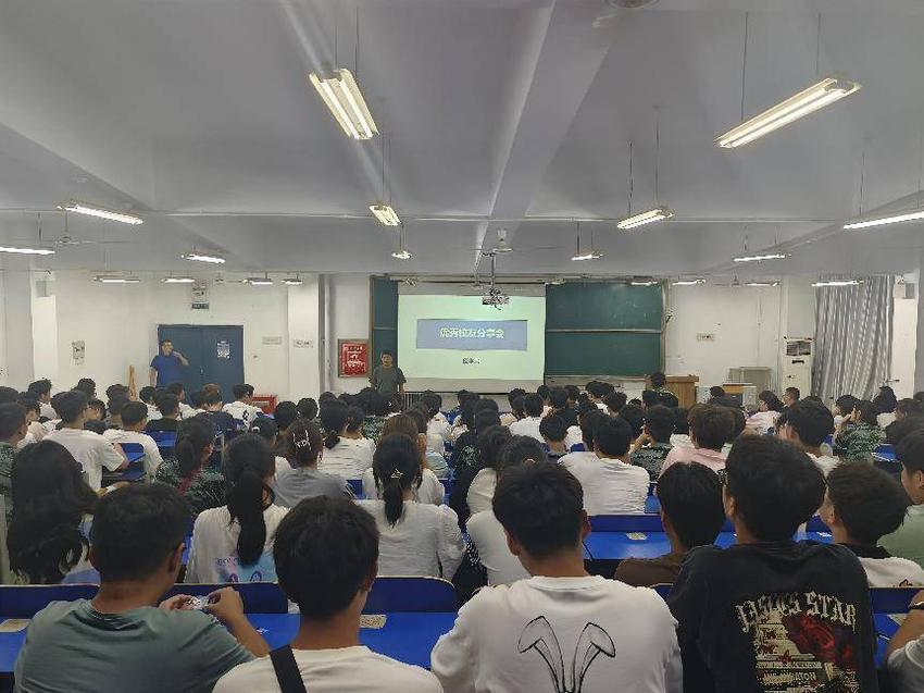 上好入学第一课 黄河科技学院医学院“四项举措”夯实新生专业思想教育