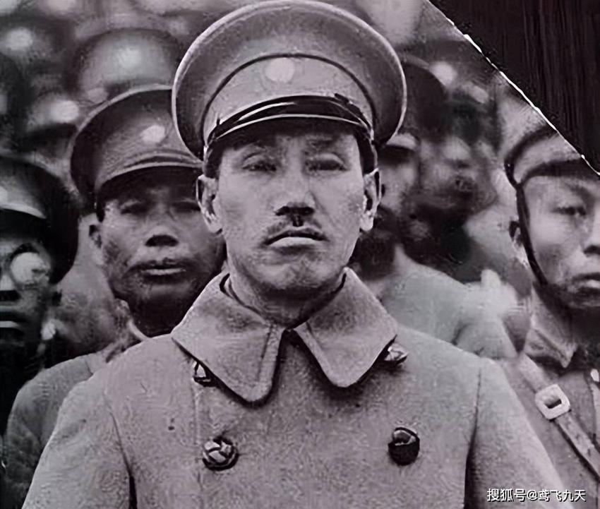 这名红军师长叛变投降国民党，1949年又宣布起义，最终下场如何？