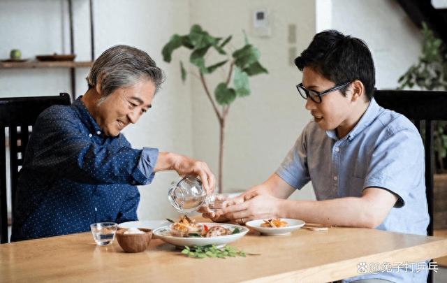 女子带老公孩子搬出婆家，开心称从此脱离苦海，连大姨妈都顺畅了