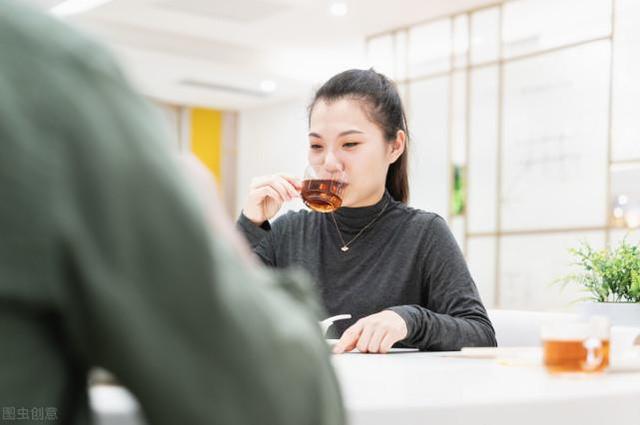 剩男剩女脱单难度的不同，并不是自身的条件，而是现实问题