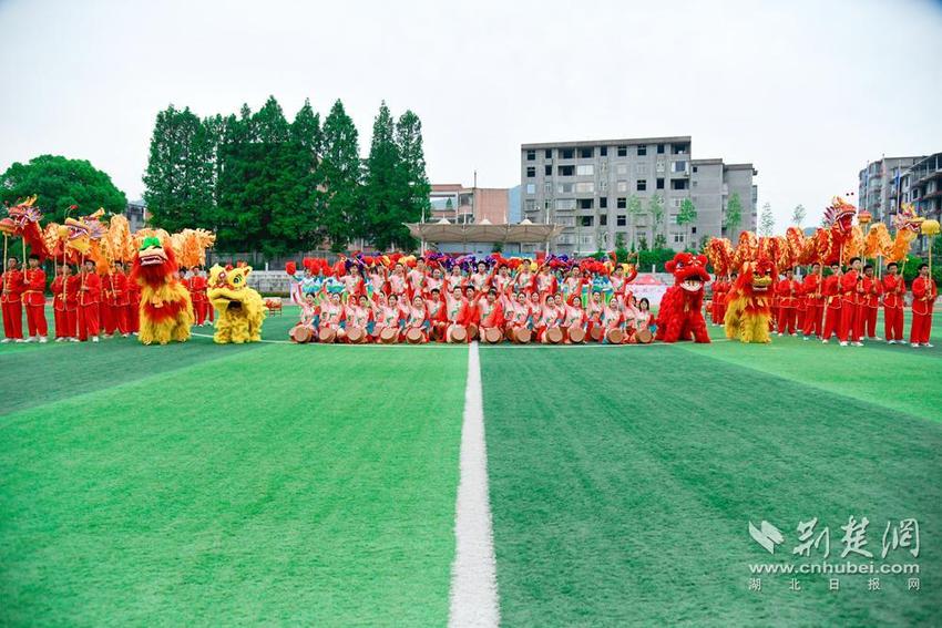 助力乡村振兴与教育均衡发展 汉江师范学院竹溪校友会成立