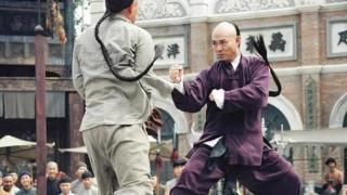 慈禧其御用保镖李瑞东武艺超群，与霍元甲比武两招后令霍退却