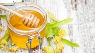 学会鉴别真假蜂蜜，对于保护我们的健康和权益至关重要