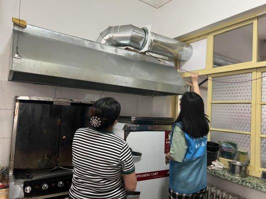 济南市莱芜区凤城街道石花园社区：优化营商环境 餐饮油烟整治让烟火气更清新