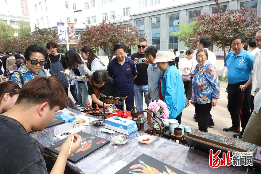 河北旅游职业学院举行办学成果展