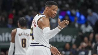 NBA一夜｜底薪威少梦回雷霆 湖人主场恢复比赛 巴特勒交易停滞