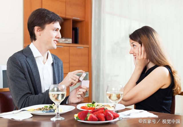 婚后，那个对老公“客套”的妻子，终于坦白说：我们之间没有爱情