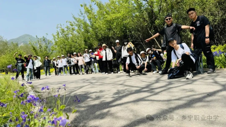 教育高质量发展看山西：乡宁县职业中学美术组师生赴云丘山采风写生