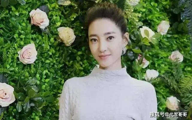 美女演员王丽坤塌房？老公被曝涉嫌诈骗超8亿，演艺事业将要凉凉